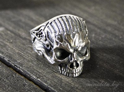 Кольцо череп мужское из серебра