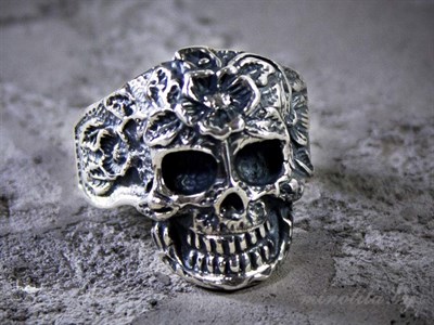 Мужское рокерское кольцо череп из серебра