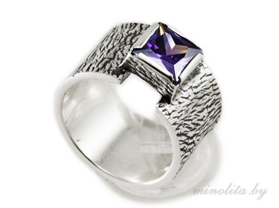 Серебряное кольцо женское с чернением, вставка натуральный камень.