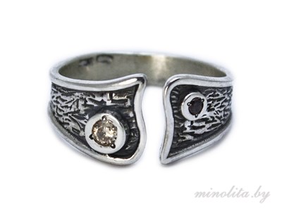 серебряное кольцо женское с камнем цвет шампань