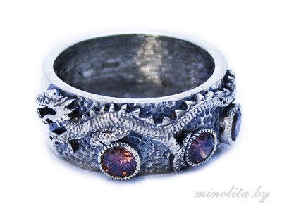 Серебряное кольцо дракон с камнями