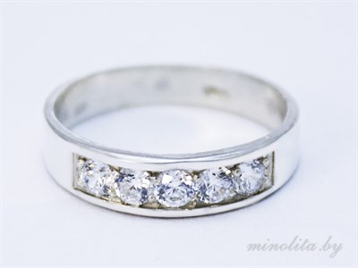 Серебряное кольцо женское с камнями