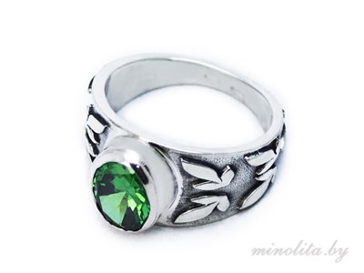 серебряное кольцо с зеленым камнем