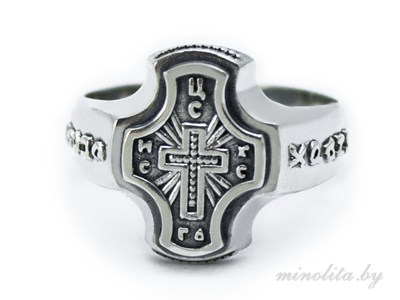 Мужское кольцо из серебра  с крестом